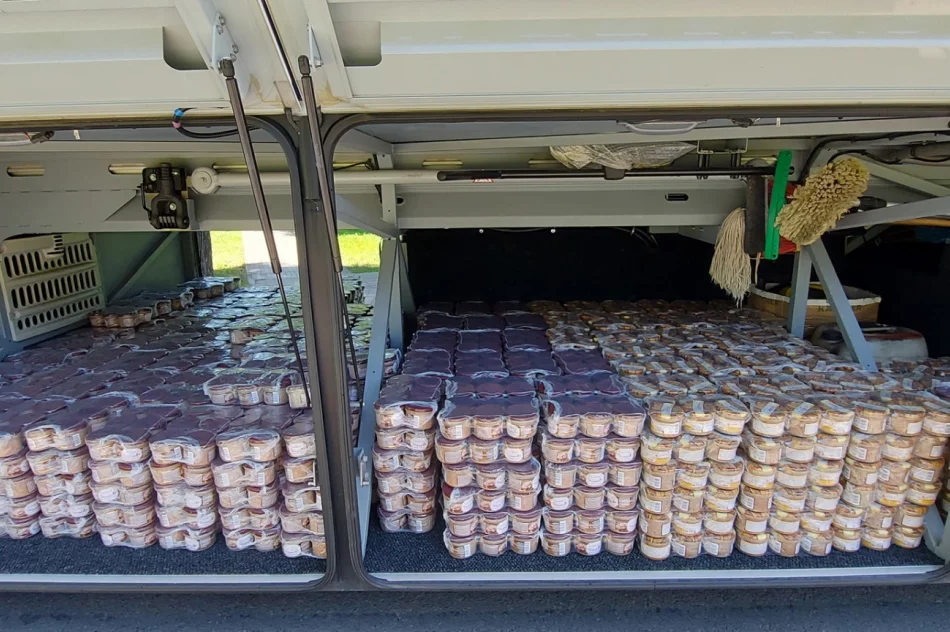 Kolejny raz pomoc humanitarna wyruszyła do Miasta Truskawiec - zdjęcie 13