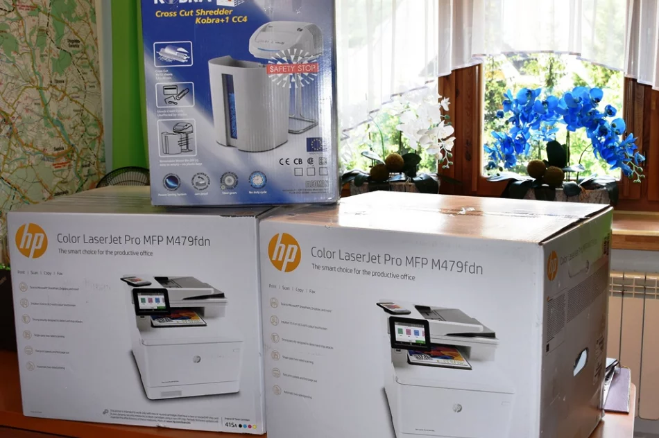 Gmina przekazała sprzęt dla policjantów - zdjęcie 2