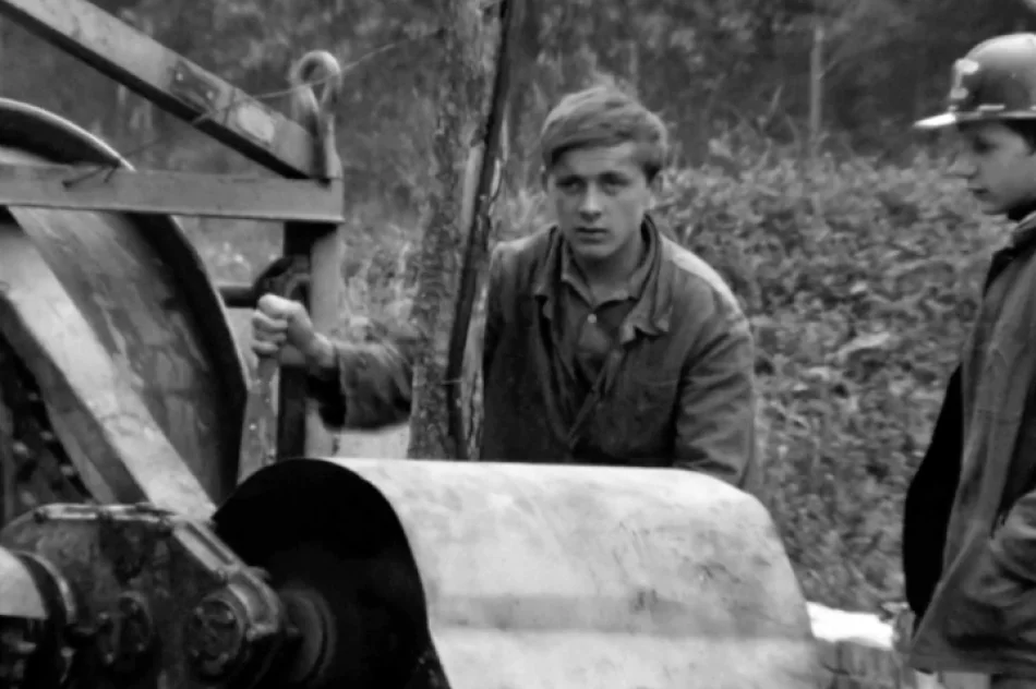 Filmowa podróż do przeszłości - miasto 50 lat temu - zdjęcie 9