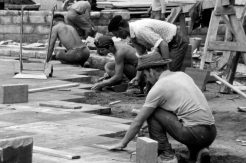 Filmowa podróż do przeszłości - miasto 50 lat temu - zdjęcie 11