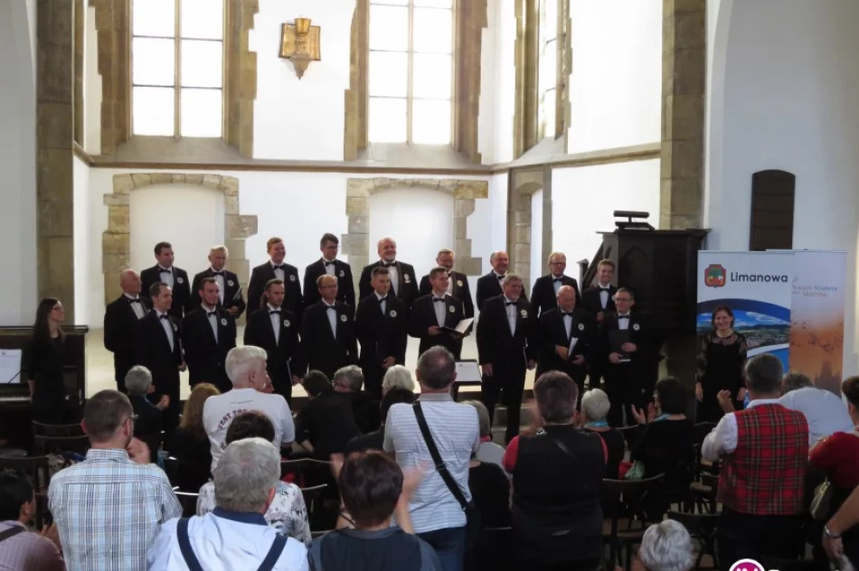 Chór Męski Bazyliki Matki Boskiej Bolesnej w Limanowej koncertował w Pradze - zdjęcie 2