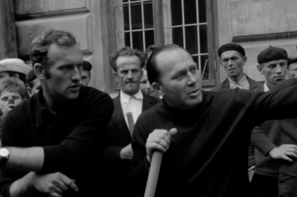 Filmowa podróż do przeszłości - miasto 50 lat temu - zdjęcie 20