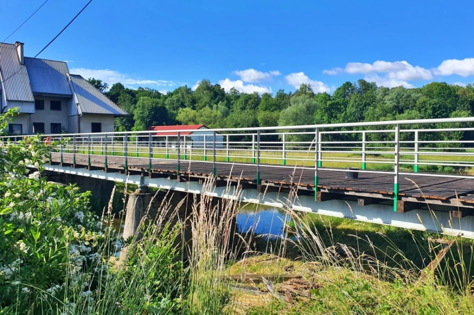 Przed zamknięciem mostu remontują kładkę - zdjęcie 4