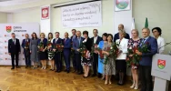 Podsumowanie roku szkolnego 2021/2022 – nagrody dla uczniów i podziękowania dla nauczycieli - zdjęcie 4