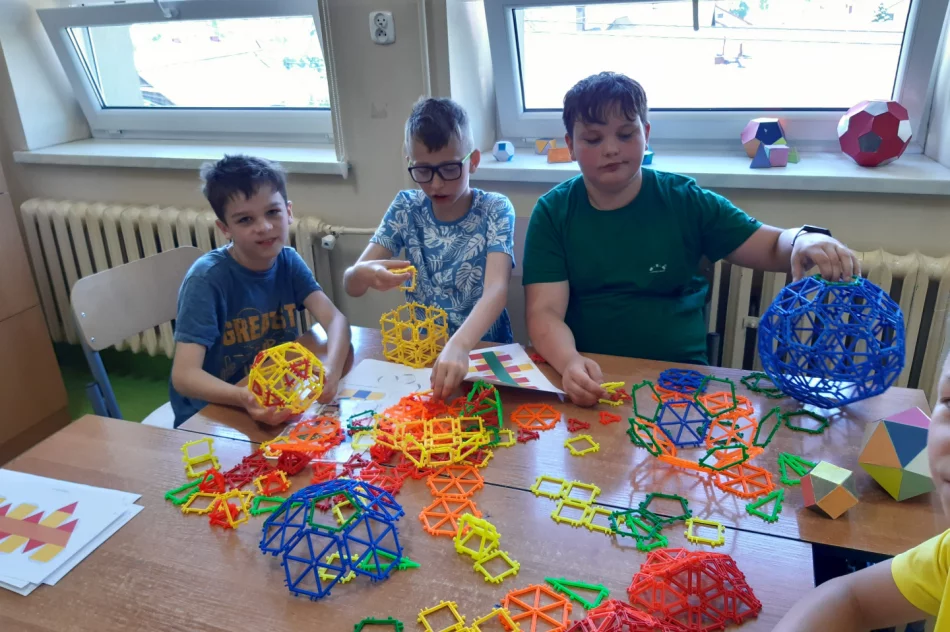 Dni Matematyki i Nauk Przyrodniczych w Szkole Podstawowej w Mordarce - zdjęcie 4