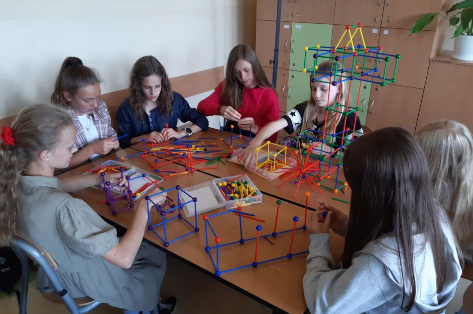 Dni Matematyki i Nauk Przyrodniczych w Szkole Podstawowej w Mordarce - zdjęcie 5