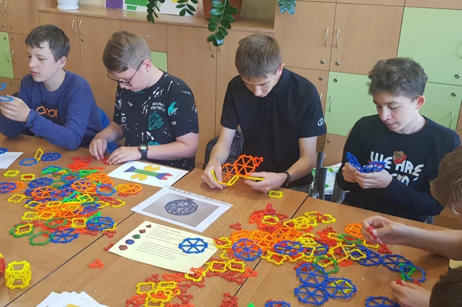 Dni Matematyki i Nauk Przyrodniczych w Szkole Podstawowej w Mordarce - zdjęcie 6