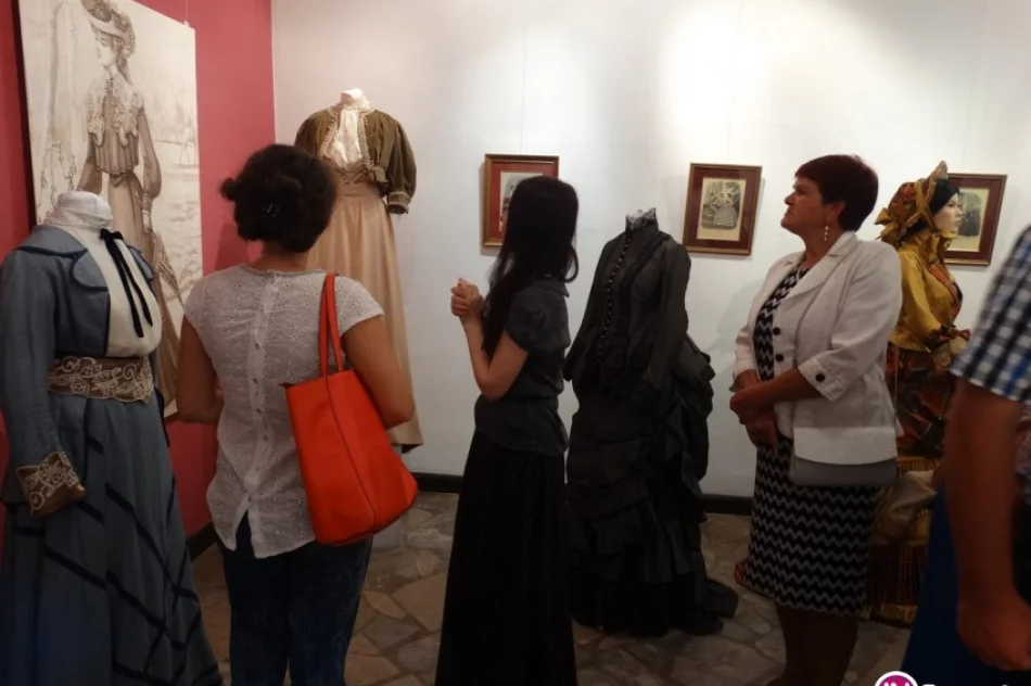 Czar mody dawnej w Muzeum Regionalnym Ziemi Limanowskiej - zdjęcie 4