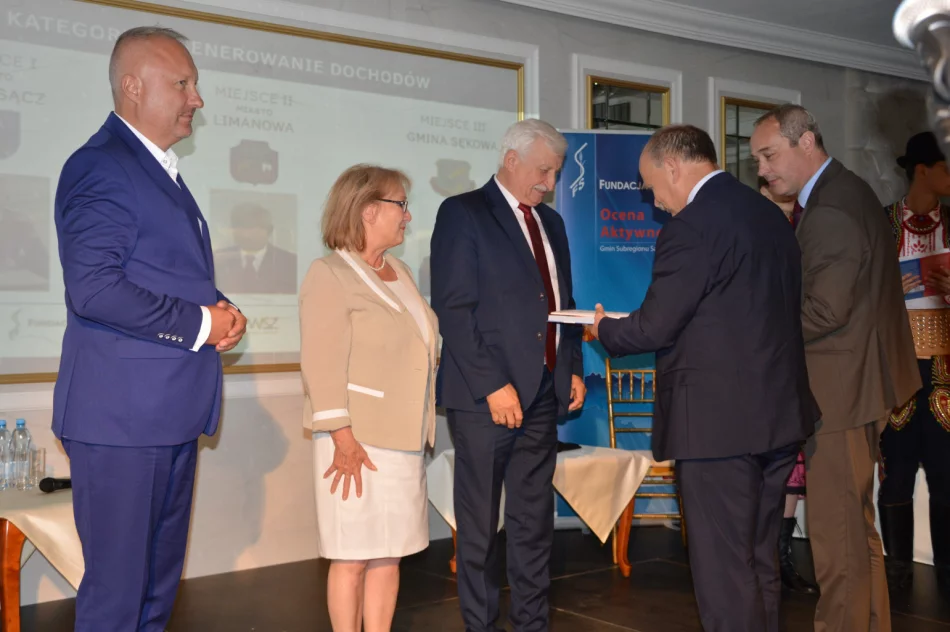  Miasto Limanowa kolejny raz na podium w Ocenie Aktywności Gmin Subregionu Sądeckiego - zdjęcie 9