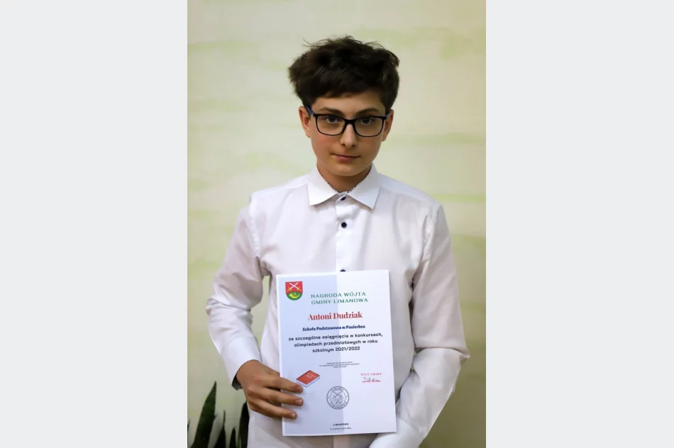 Podsumowano rok szkolny: nagrody na uczniów i nauczycieli - zdjęcie 5