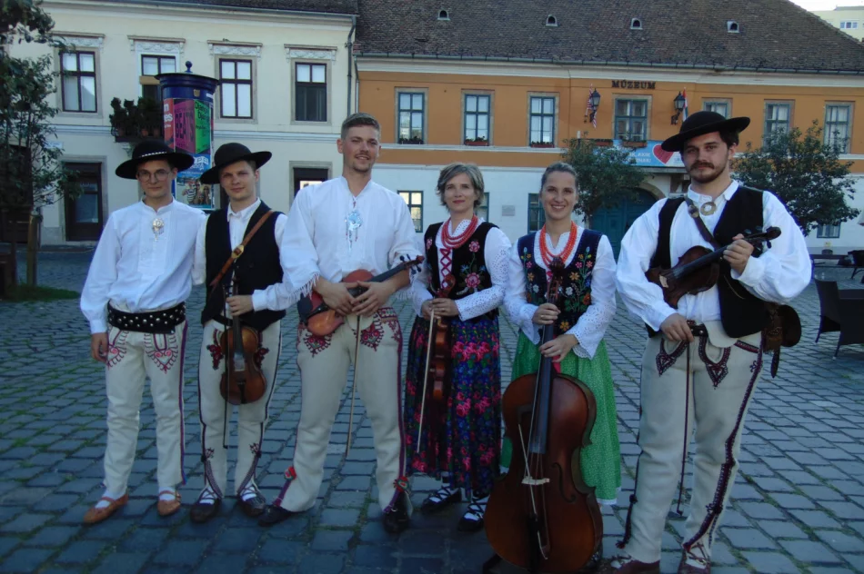 Z Gorców na Węgry by promować folklor - zdjęcie 12