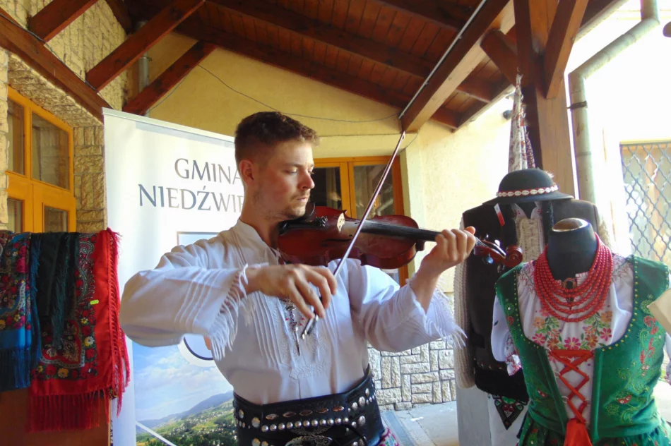Z Gorców na Węgry by promować folklor - zdjęcie 16