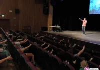 ​3 lipca Limanowski Dom Kultury gościł Karola Wójcickiego – popularyzatora astronomii - zdjęcie główne