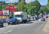 Most zamknięty, miasto - zakorkowane - zdjęcie główne