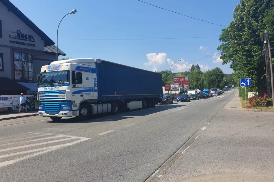 Most zamknięty, miasto - zakorkowane - zdjęcie 4