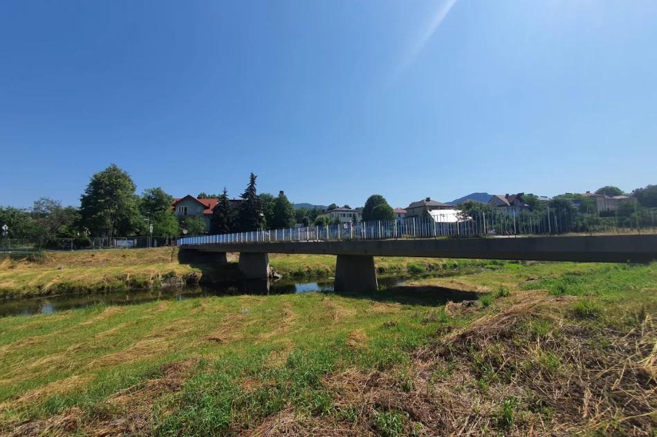 Most zamknięty, miasto - zakorkowane - zdjęcie 13