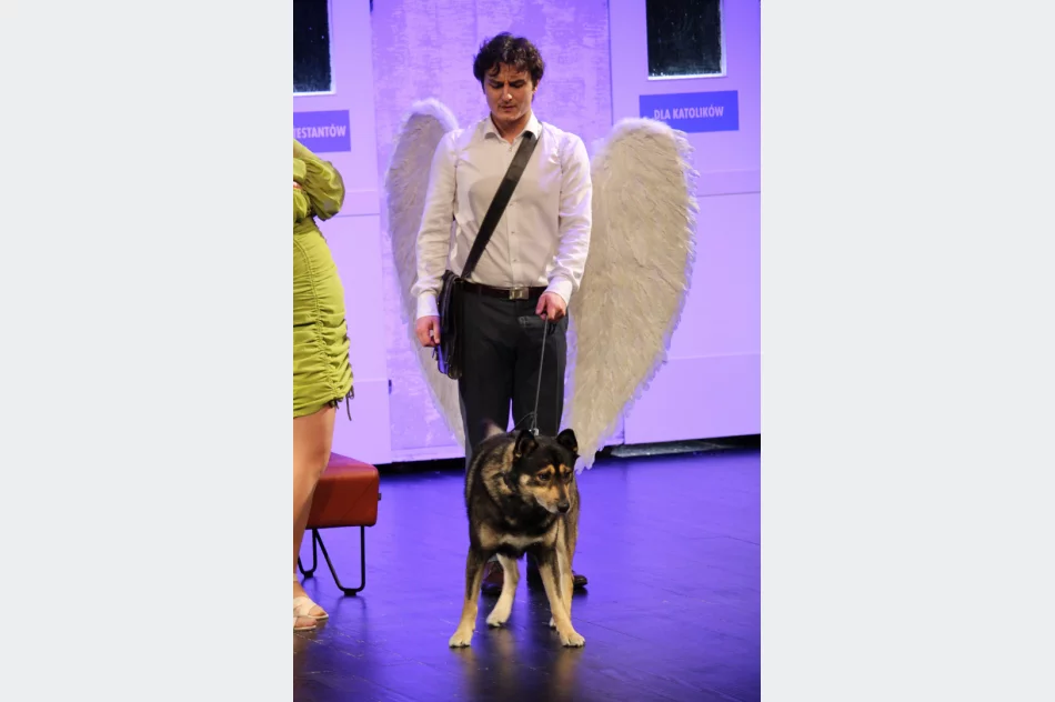 PREMIERA NOWEGO SPEKTAKLU pt.: „ZAŚWIATY, czyli CZY PIES MA DUSZĘ?” już za nami!  - zdjęcie 6