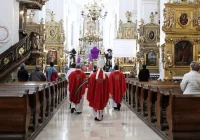 Spada liczba praktykujących wiarę i to o 9 punktów procentowych - zdjęcie główne