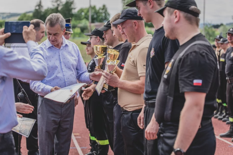 Strażackie zawody sportowo-pożarnicze - zdjęcie 7