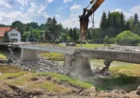 Trwa rozbiórka mostu - zdjęcie główne