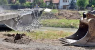 Trwa rozbiórka mostu - zdjęcie 3