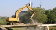 Trwa rozbiórka mostu na ul. Lipowej - zdjęcie 4