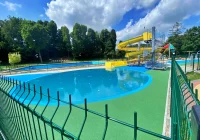 Mieszkańcy chcą otwarcia basenu, ale miasto nie ma pieniędzy - zdjęcie główne