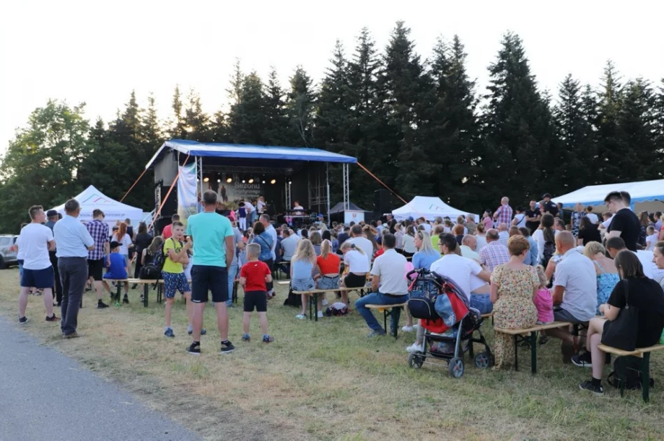 Imprezą plenerową otwarto sezon turystyczny - zdjęcie 16