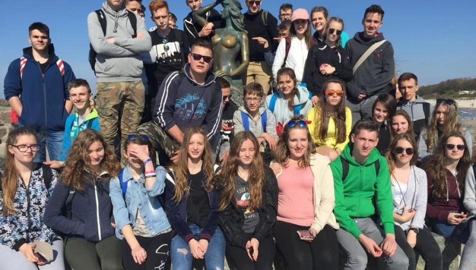 'Bałtyk - nasze morze.' Uczniowie z Mordarki na 'zielonej szkole' w Jarosławcu - zdjęcie 1