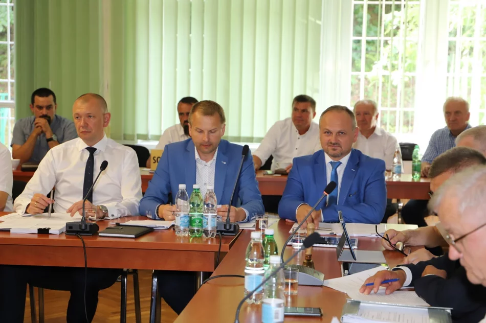 Jednogłośne absolutorium dla Wójta Gminy Limanowa Jana Skrzekuta - zdjęcie 2