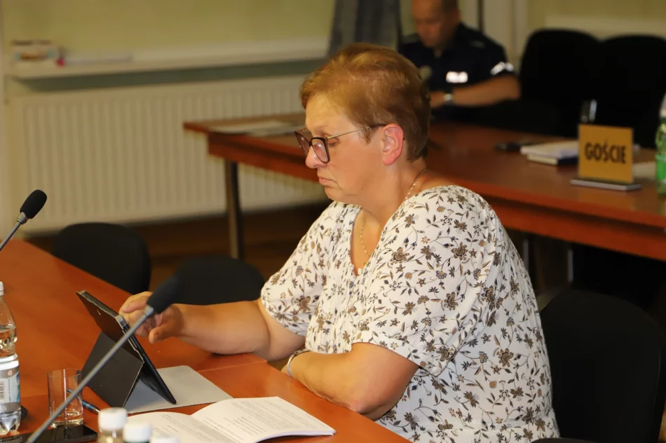 Jednogłośne absolutorium dla Wójta Gminy Limanowa Jana Skrzekuta - zdjęcie 20