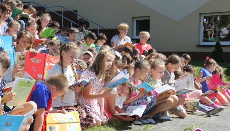 Zajęcia innowacji pedagogicznej oraz akcja „ Jak nie czytam, jak czytam” w ZS w Pasierbcu - zdjęcie 1