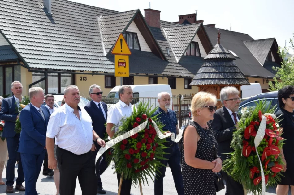 Odprowadzili wójta w ostatnią drogę - zdjęcie 12