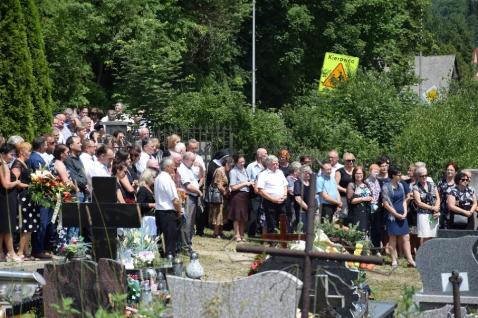 Odprowadzili wójta w ostatnią drogę - zdjęcie 17