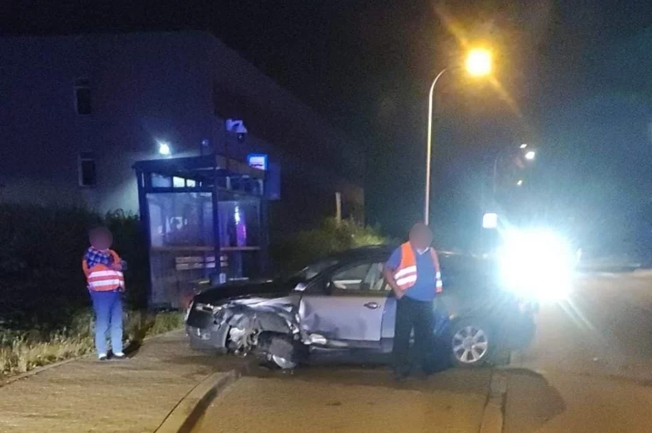 Groźnie wyglądające zderzenie dwóch aut - zdjęcie 2