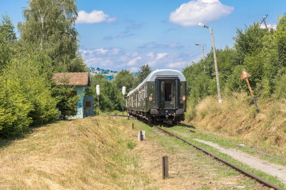 Pociąg retro na Limanowszczyźnie - zdjęcie 13