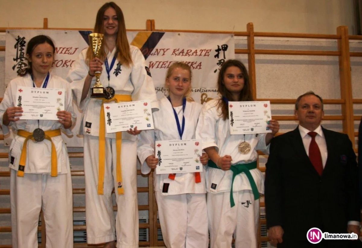 Trzecie miejsce w klasyfikacji drużynowej i 9 medali dla zawodników ARS Klub Kyokushinkai