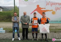 Gimnazjaliści ze Starej Wsi niepokonani w piłce nożnej! - zdjęcie główne