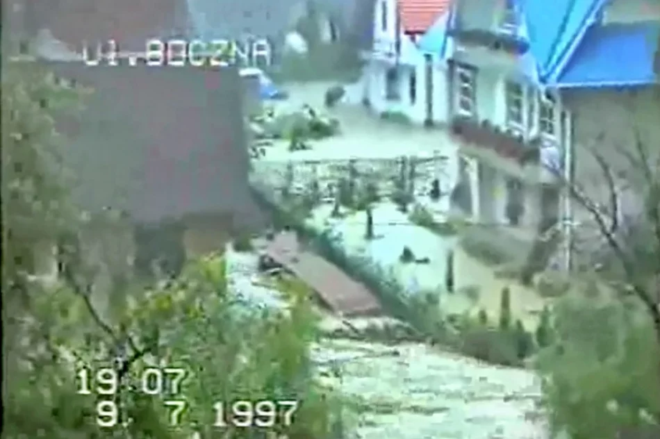 25 lat od powodzi stulecia - zobacz miasto i niszczycielską siłę żywiołu - zdjęcie 5