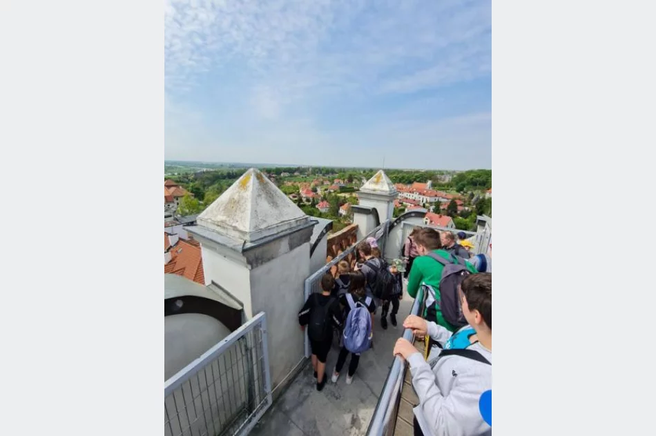 Uczniowie poznawali kraj - zdjęcie 6