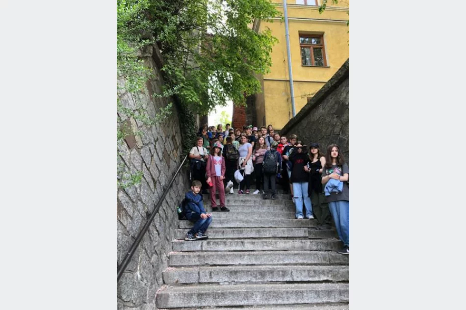 Uczniowie poznawali kraj - zdjęcie 7