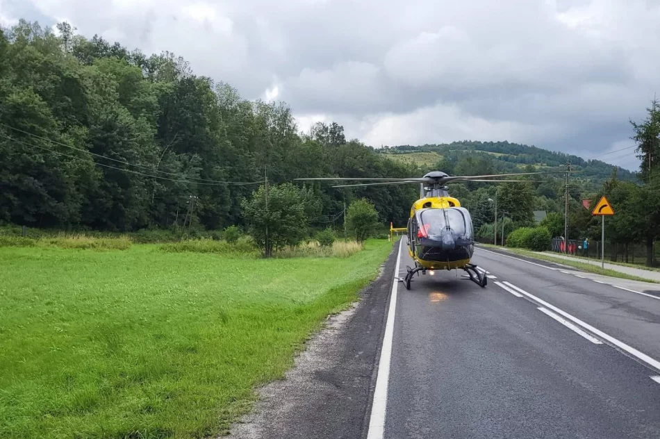 Zderzenie dwóch pojazdów. Na DK 28 lądował LPR - zdjęcie 5