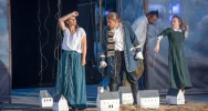 Miastem zawładnęły uliczne teatry - zdjęcie 1