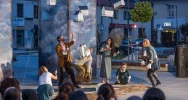 Miastem zawładnęły uliczne teatry - zdjęcie 4