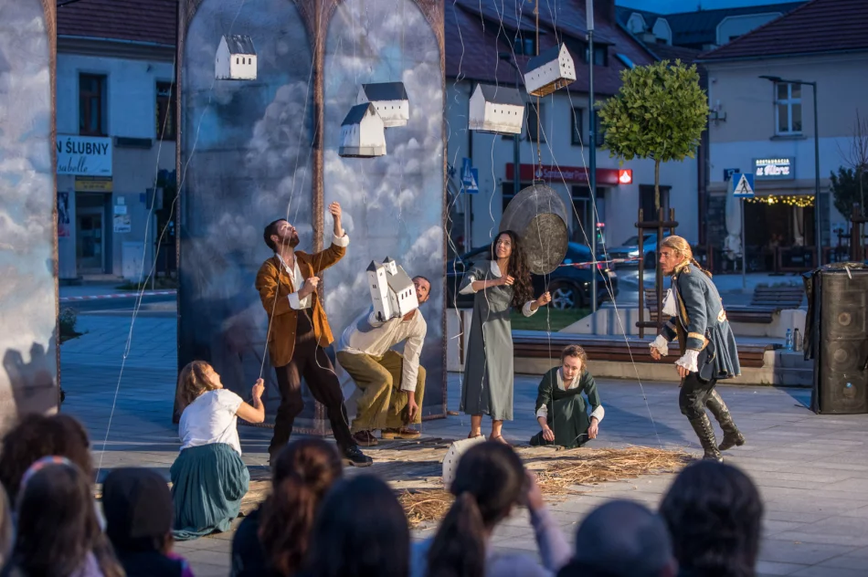 Festiwal teatrów ulicznych - Limanowa 2022 - zdjęcie 4