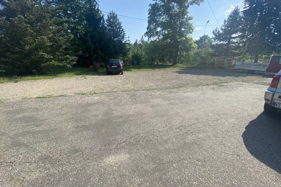 330 tys. na budowę parkingu oraz remont drogi dojazdowej do szkoły w Pisarzowej - zdjęcie 3