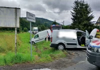 W zderzeniu pojazdów ucierpiał 51-latek - zdjęcie główne