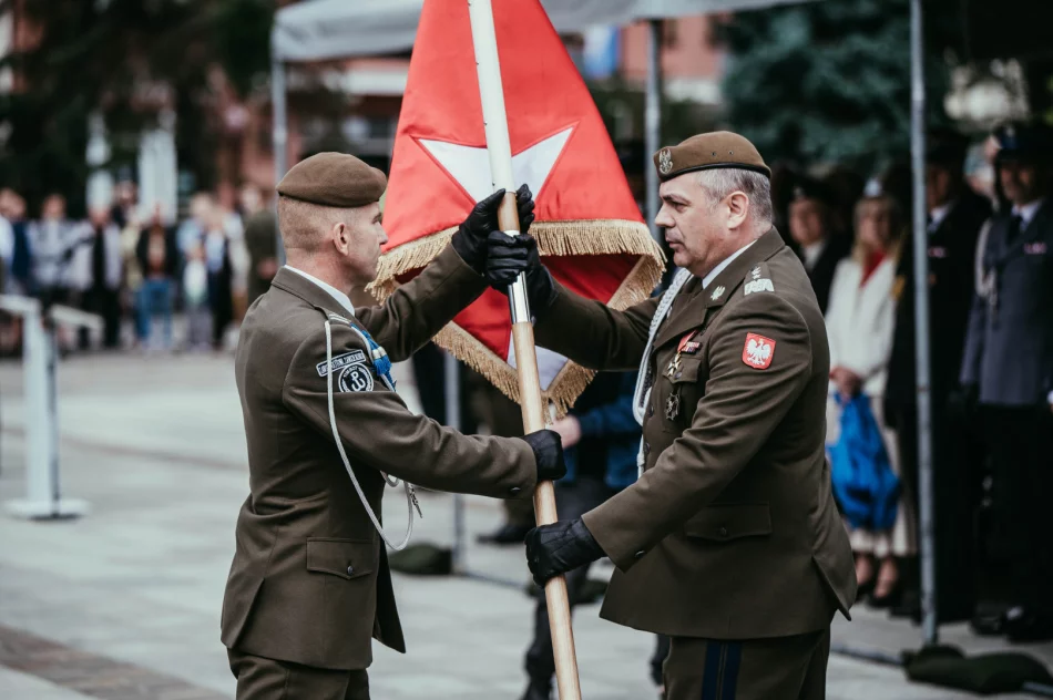 Przysięga nowych Terytorialsów i przekazanie chorągwi - zdjęcie 3