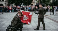 Przysięga nowych Terytorialsów i przekazanie chorągwi - zdjęcie 4