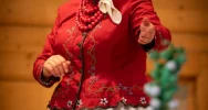 Grand prix dla zespołu SPOD KICEK podczas 37. Międzywojewódzkim Sejmiku Wiejskich Zespołów Teatralnych - zdjęcie 3